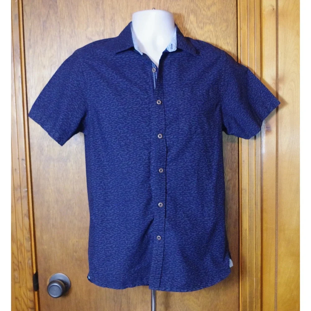 Across the Pond Boys Small Navy Blue Textured Short Sleeve Button Down Shirt